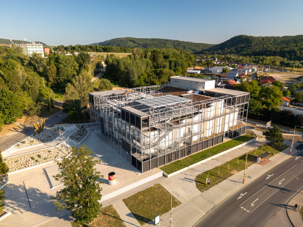 Múzeum moderného umenia Andyho Warhola v Medzilaborciach, foto Filip Lehotský